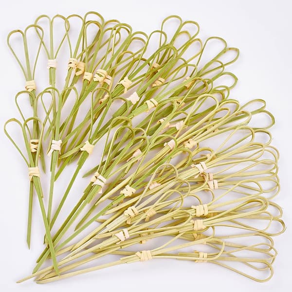 Bambu-cocktailtikut 12 cm jouluaiheella, 100 kpl - Sydän