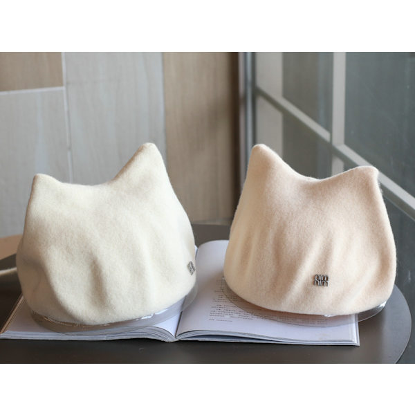 Kvinnors vinteröronbasker fransk basker Lolita kostym Kawaii katt konstnär målare hatt hatt en storlek