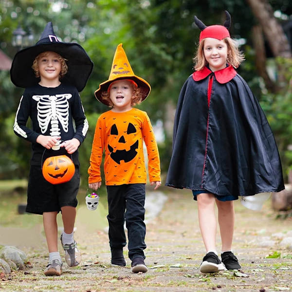 10 stk Mini Candy Bucket Witch Cauldron med håndtak Cauldron Halloween Candy Holder Pot Skull Heads Shaped Kettles Cups Trick Or Treat Party Candy B