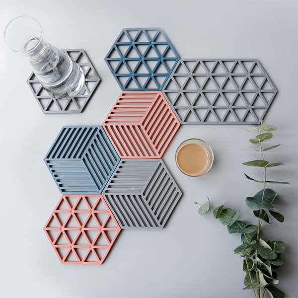 3 stk. Blå Linjer-Hexagon Silikone Grydeunderlag til Terrakotta Pander 13,8 x 8cm