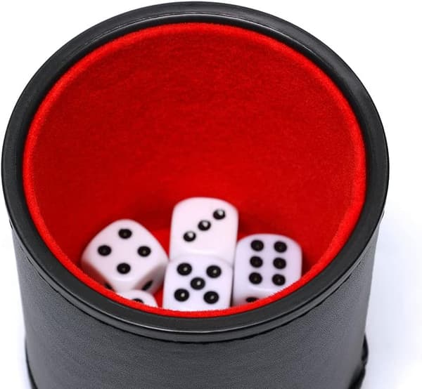 Terningkopp i skinnimitasjon med fløyelsinteriør, lydløs, for Liars Dice-brettspill