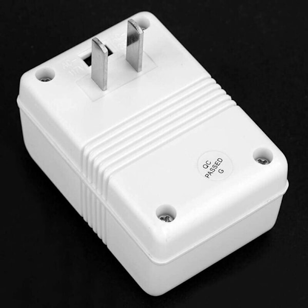 70W 110V/120V - 220V/240V Jännitemuunnin, Step-up/Invertteriadapteri (CN Standardipistoke)