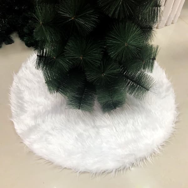 Hvit juletreskjørt for julepynt