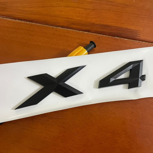 Lämplig för den nya BMW X-seriens billogotyp X1X2X3X4X5X6X7 tail label word label bil bakre etikett bakre etikett (1 st)(X4 matt svart)