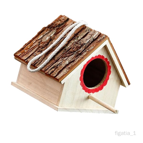 Riippuva puinen X-talo, Birdhouse