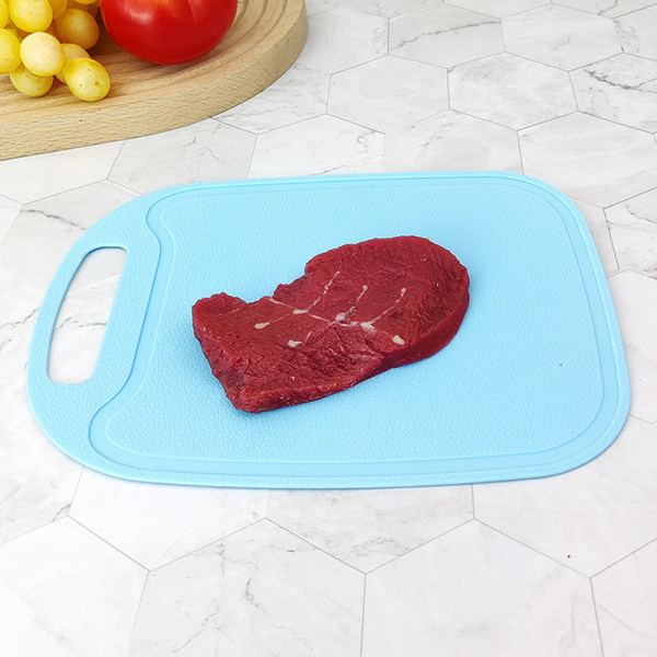 Liten skärbräda halkfri grepp plast skärbräda för att skära grönsaker, kött och frukt Multifunktionell skärbräda 2 stycken