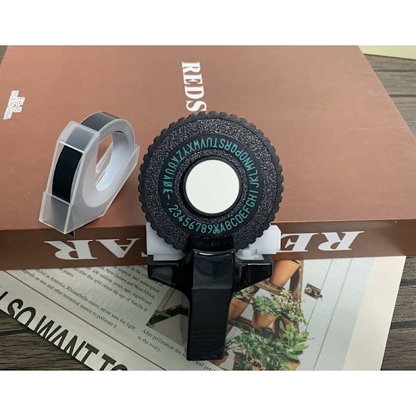 3D-etiketprinter Klik Lille model Etiketmaskine Manuel DIY Bogstavmaskine Embosser Skrivemaskine med til DYMO Printer Skærebånd Sort bånd