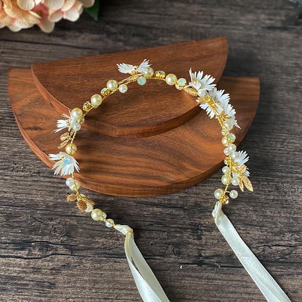 Blomsterkrone Daisy Hodebånd Kvinner Blomster Hodebånd med Bånd Blomsterkrone Hodebånd Bryllup Hår Tilbehør Gull Perler Krystall Hode Hodebånd for K