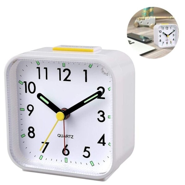 Tystgående Analog Väckarklocka, Mjuk Väckning, Bip-ljud, Ökande Volym, Snooze- och Ljusfunktioner, Batteridriven, Enkel Inställning, Vit
