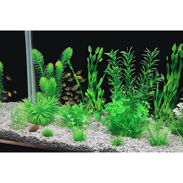 Akvarieplanter, Pakke med 18 kunstige fisketankplanter for akvariedekorasjon (grønn)