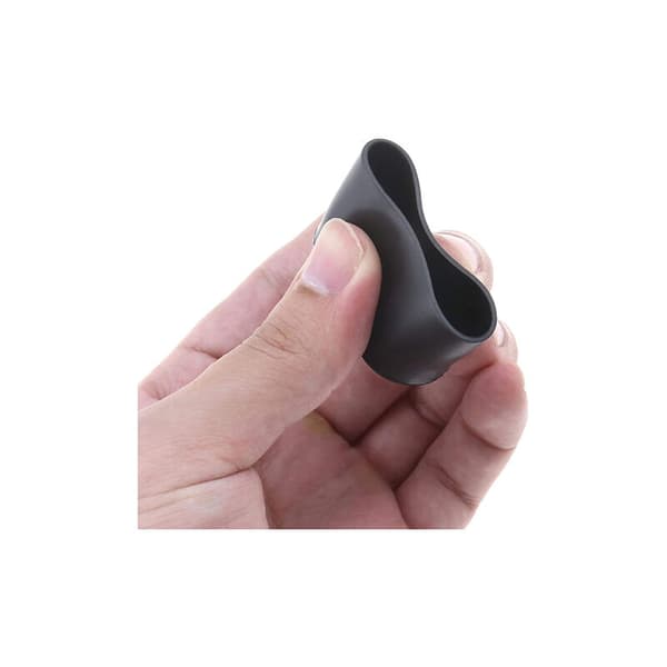 16 ovale dupsko til bord og stol, 15 x 30 mm, sort