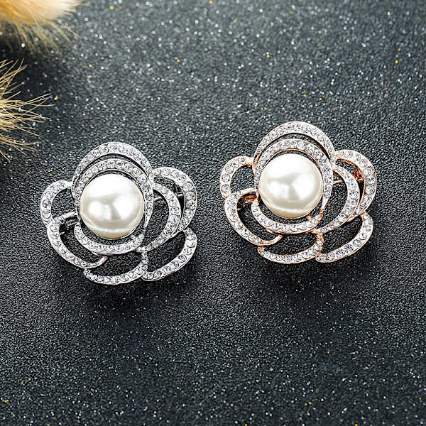 Udhullet rose blomst diamant broche kvindelig mode perle kjole iført corsage gave til elsker