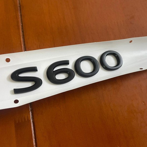Passer for Maybach bakre emblem S450 S480 S580 GLS480 600 alfanumerisk etikett (1 stk)(S600 svart 2)