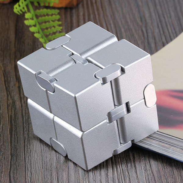 3pc Fidget Cube Decompression Toy Infinity Cube, Fidget Finger Toy Stress og Angst Relief for Office Staff, Silikonoverflate