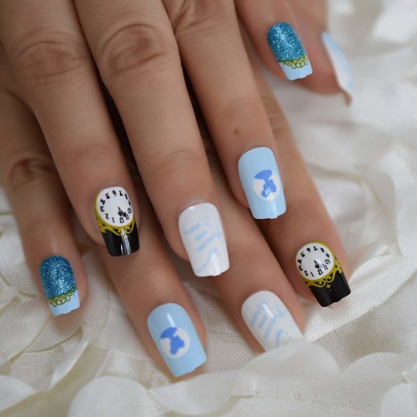 Englannin tyyliset tekonkynnet Happy Time Ancient Clock Beauty Acrylic Artificial Nail Art Tips Esiasennetut siniset neliönmuotoiset kärjet 24