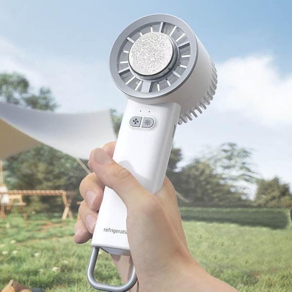 Ventilator. Lille bærbar solid-state køleventilator. Genopladelig og bærbar