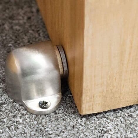 Magnetisk dørstopper, gulvmontert, børstet metall