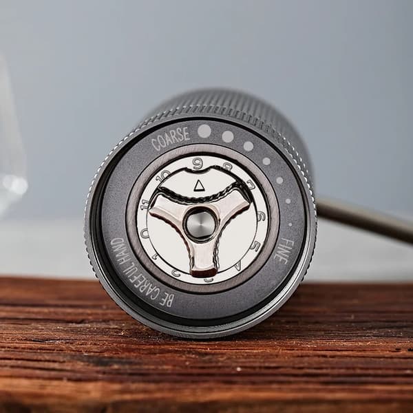 Håndsving Manuel Kaffekværn, Rustfrit Stål Håndkaffekværn Fuld Krops Rifling Hexagonal Slibekerne