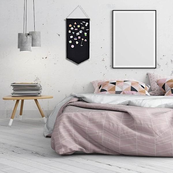 Väggmonterad brosch smyckesförvaring emalj pin display bannerhållare (svart)