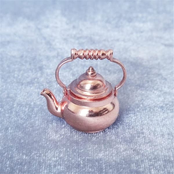 1 stk. miniaturekedel til 1/12 skala dukkehus (guld)