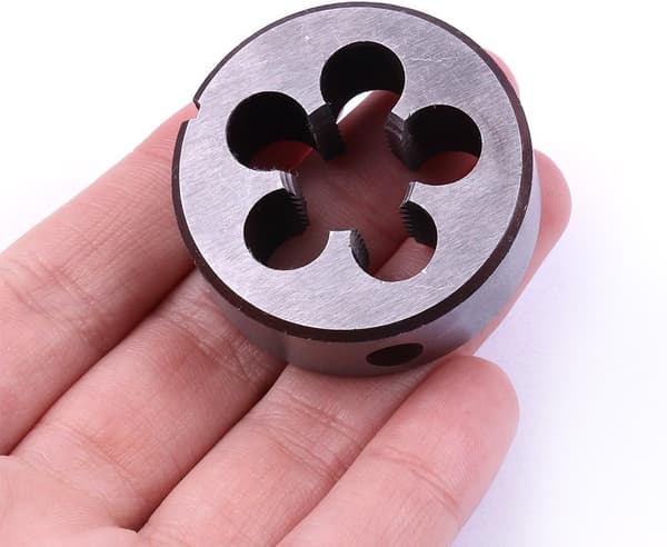 M14 X 20 mm Metrisk Højregevindsnit