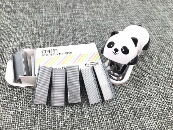 Mini Panda Skrivebordsstifter med 1000 stk. nr. 10 stifter og binders