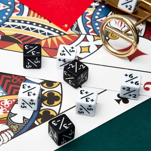 48 terninger tellere token terninger lojalitet terninger D6 terninger kube kompatibel med MTG