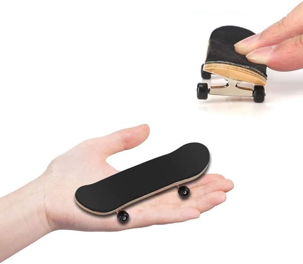 Finger Skateboards med Professionel Mini Legering, Komplet Træ Maple Deck og Æske - Sort Black