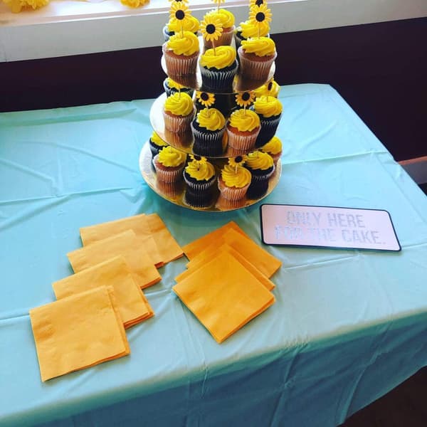 24 STK Søde Solsikke Cupcake Toppere Frugtpinde Kagepynt