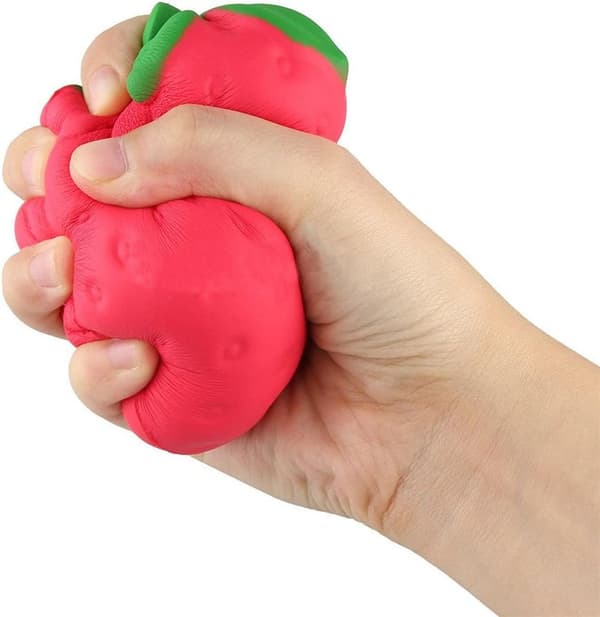 Saktekrypende Squishy Skive Kawaii Squishy Jordbærleke Saktekrypende Håndleddsleke (8cm) 8cm