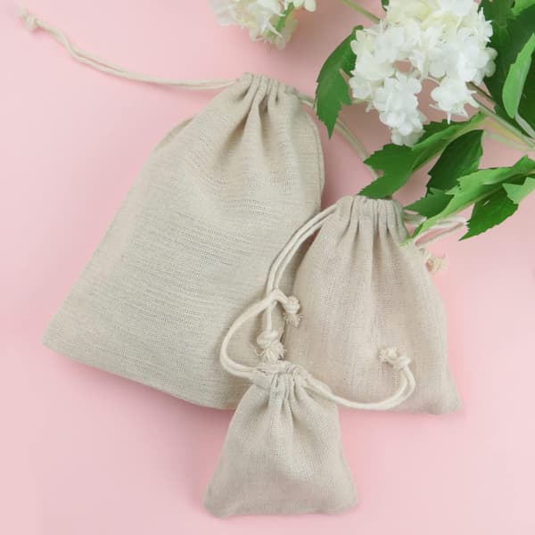 12 linstoffposer, linpose 9cm x 11cm, liten gavepose med snøring, bryllupsstoffpose (9 x 11cm)