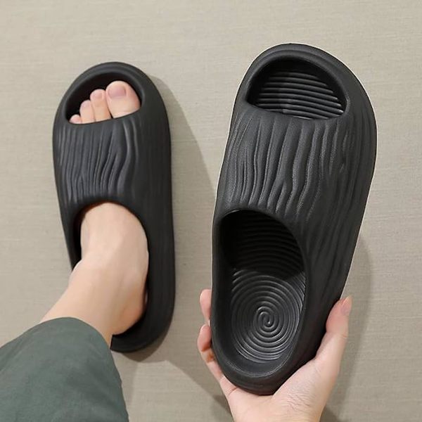 Badsandaler herr dam tofflor sommar mules halkfria tofflor moln bad inomhus/utomhus（svart 42/43） Black
