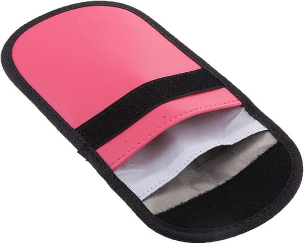 1 st Smart Key Signal Shield Pouch Reläattack Bil Anti-stöld Hållbarhet (rosa)