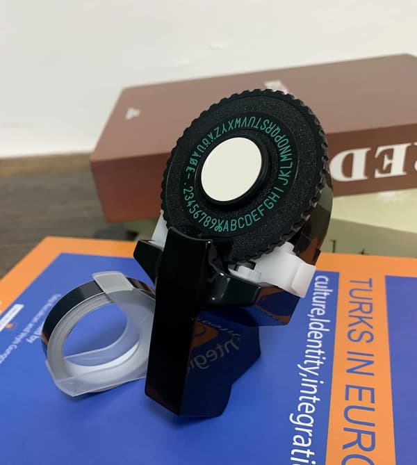 3D Mini Etiketprinter Klik Lille Model Manuel DIY Bogstavmaskine Præget Skrivemaskine (Sort)