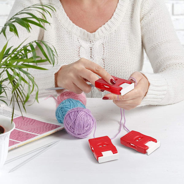 4 st bärbara DIY-skräddarsydda plastknappräknare för stickning (röd)