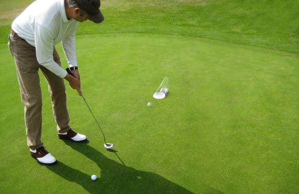 Paine puttausharjoitin - Täydennä golfputtaustasi White