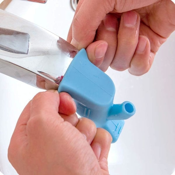 3-delad silikonkranförlängare pipförlängare (färg slumpmässig)