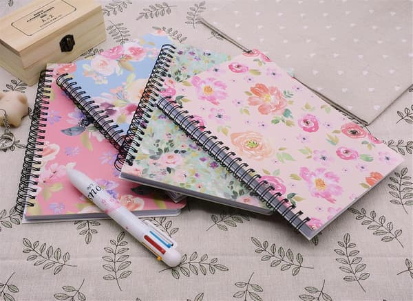 4 stykker A5 tyk blomsterdesign hardcover spiralnotesbog 160 siders notatjournal