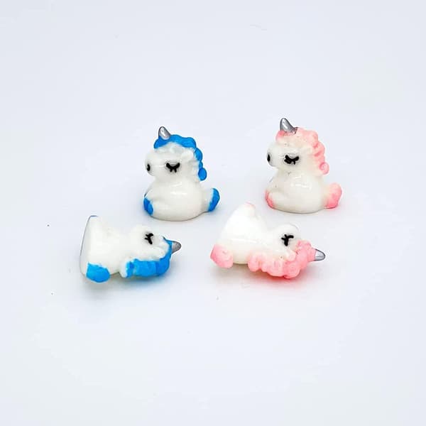 4 stk. Mini Enhjørningefigur til Babyshower Børnefødselsdag - Blå og Pink, 0,7x0,9 Tommer