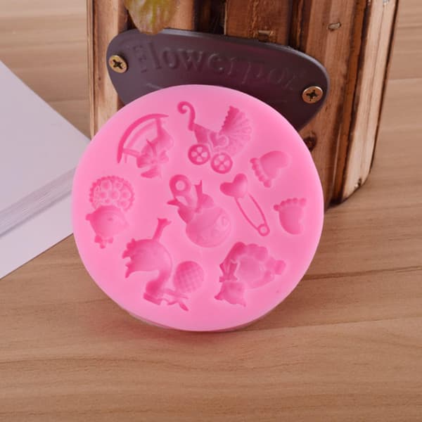 2 stk. chokolade søde forme 3D babyfødder form baby DIY kage bageværktøj