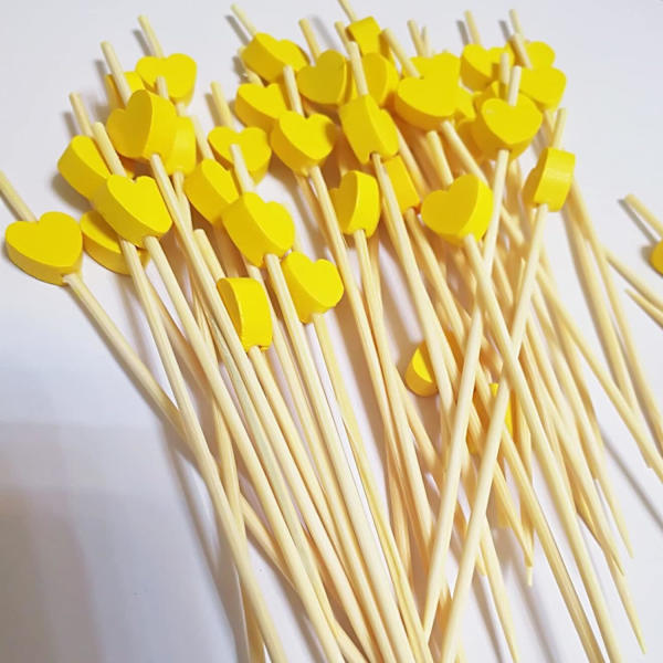 100 st 12 cm hjärtformade cocktailpinnar, för dekorerad mat, karneval födelsedagsfest (gul) Yellow