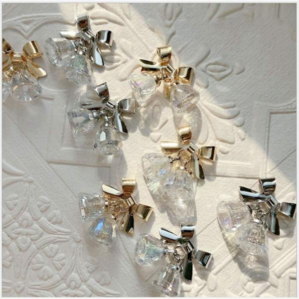5 st Nail Crystal Liten Klocka Båge Nagel Tillbehör Hänge Enkelt Design DIY Nagel Dekorativa Tillbehör