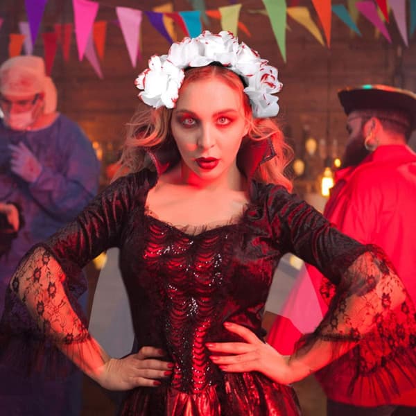 Halloweenfest hvit rose slør hårpynt (hvit) 1 stk