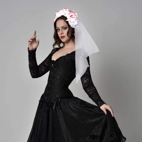 Halloweenfest hvit rose slør hårpynt (hvit) 1 stk