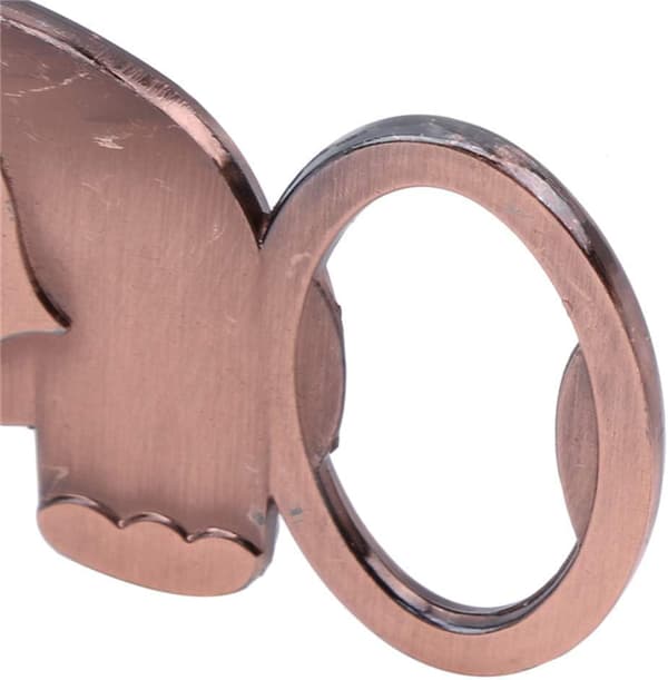 1 stk ølflaskeåpner i metall, elefantformet gave (bronse)