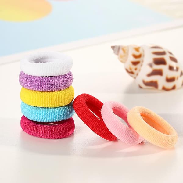 200 st elastiska hårband flickor hästsvans mjuka gummiband (slumpmässiga färger)