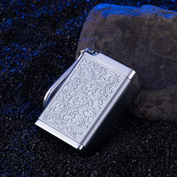 Fickaskkopp Resor Luktfri Mobil Askkopp Mini Metall Askkopp med Nyckelring（silver） silver