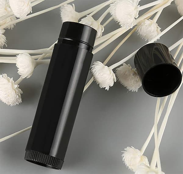50 stk. 5 ml tom sort plastik læbestifthylster beholder læbeglansbeholder med hætte (sort)