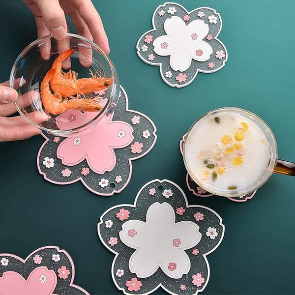 Kirsebærblomster Silikone Coasters til Cafe Bordmåtter Holdbare Skridsikre Dækkeservietter Sæt med 4