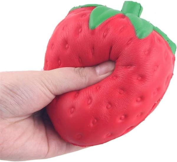 Saktekrypende Squishy Skive Kawaii Squishy Jordbærleke Saktekrypende Håndleddsleke (8cm) 8cm